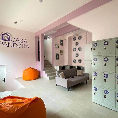 Casa Pandora Hostel Women Only Сан-Хосе Екстер'єр фото